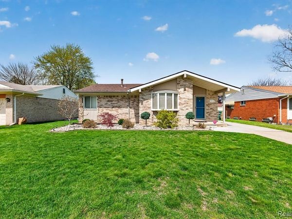 23712 Cedar Ridge Drive , Brownstown Twp, MI 48174