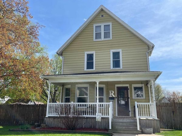 408 7th Street, Baraboo, WI 53913