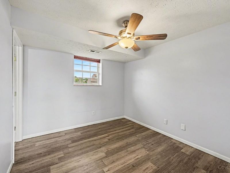 6503 Tara Brooke Court, Hamilton, OH 45005 Photo 12