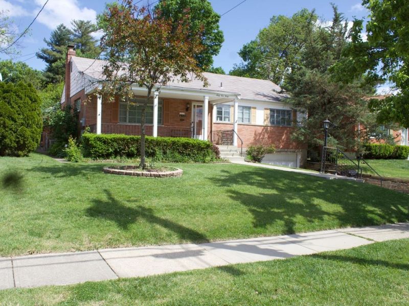 6540 Montevista Drive, Cincinnati, OH 45224 Photo 2