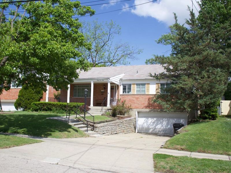 6540 Montevista Drive, Cincinnati, OH 45224 Photo 3