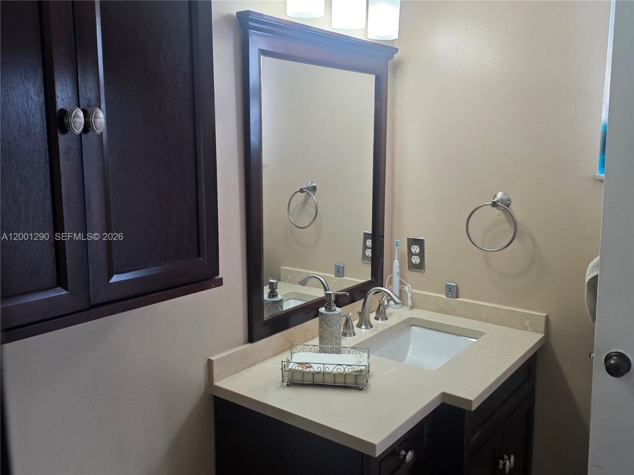 4865 SW 64th Way , Davie, FL 33314 Photo