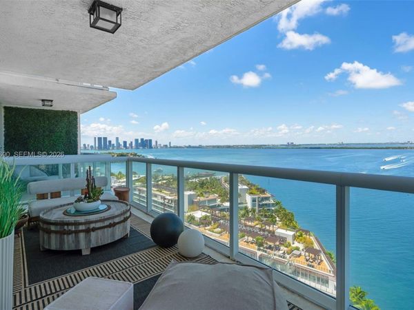 10 Venetian Way , Unit 1803, Miami Beach, FL 33139