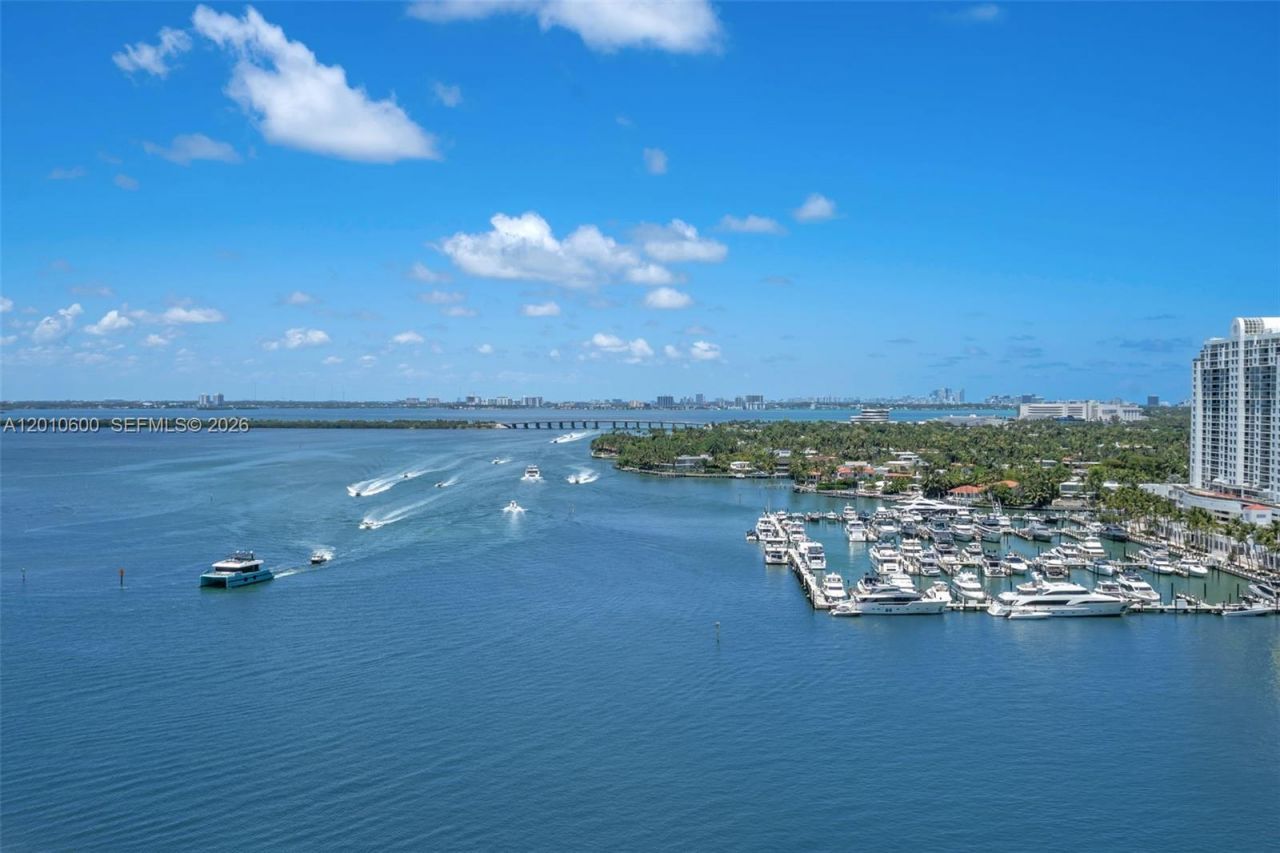 10 Venetian Way , Unit 1803, Miami Beach, FL 33139 Photo