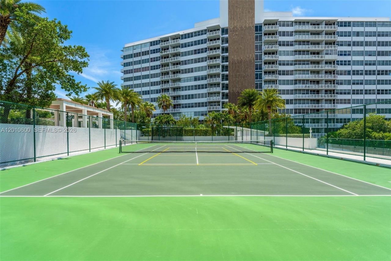 10 Venetian Way , Unit 1803, Miami Beach, FL 33139 Photo