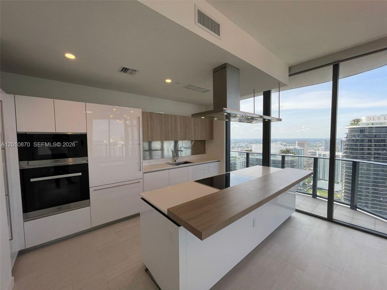 1000 Brickell Plaza , Unit 5908, Miami, FL 33131 Photo