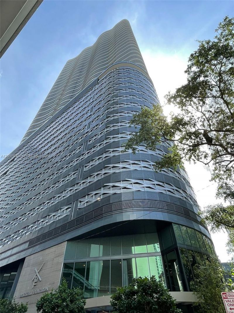1000 Brickell Plaza , Unit 5908, Miami, FL 33131 Photo