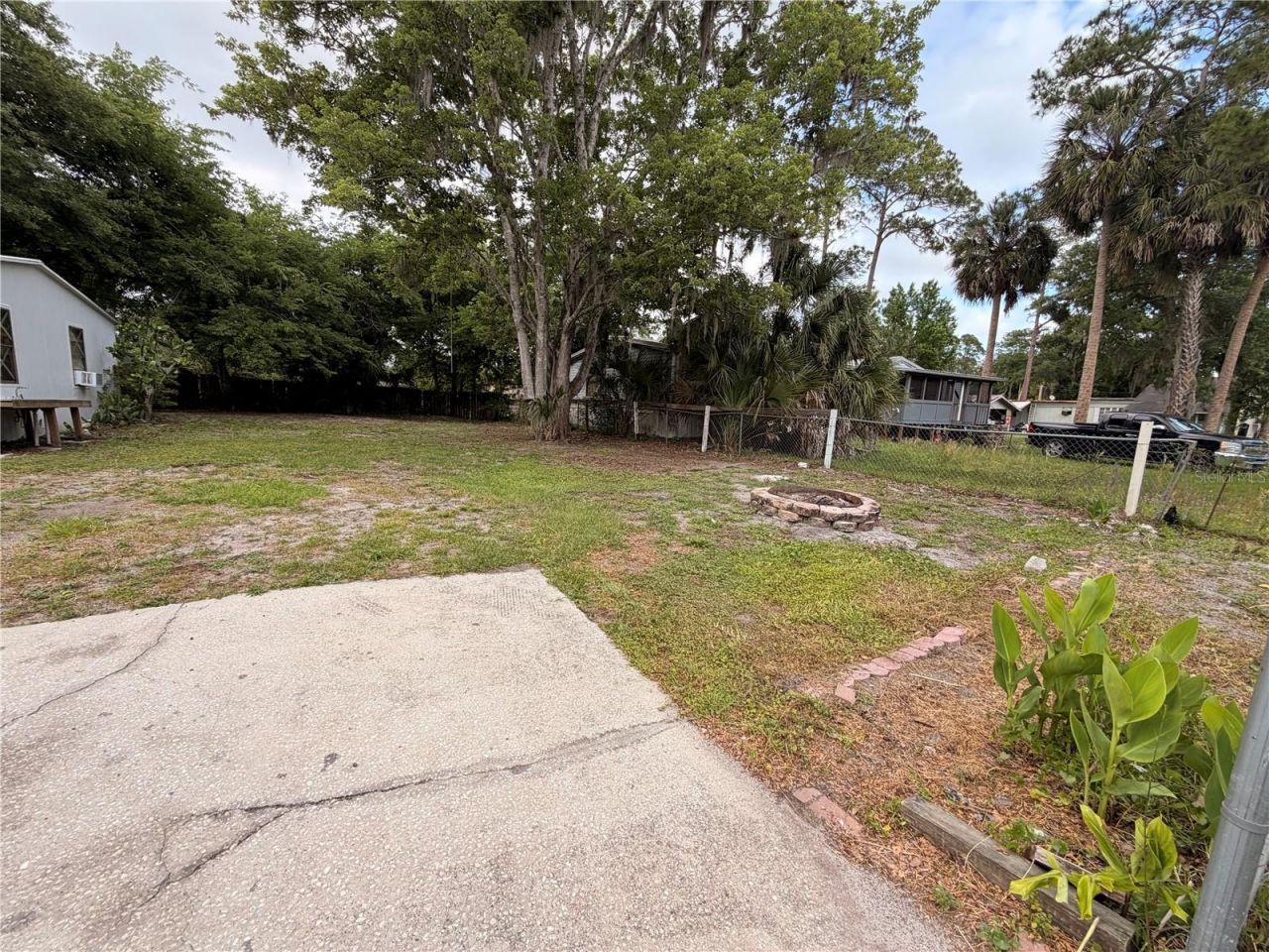 24021 Armadillo Road, Astor, FL 32102 Photo