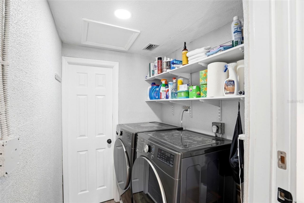 743 43rd Avenue Ne, Saint Petersburg, FL 33703 Photo