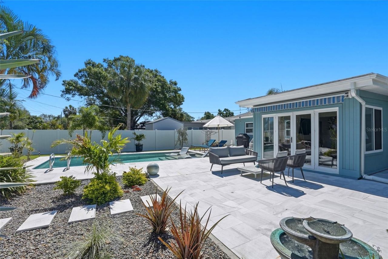 743 43rd Avenue Ne, Saint Petersburg, FL 33703 Photo