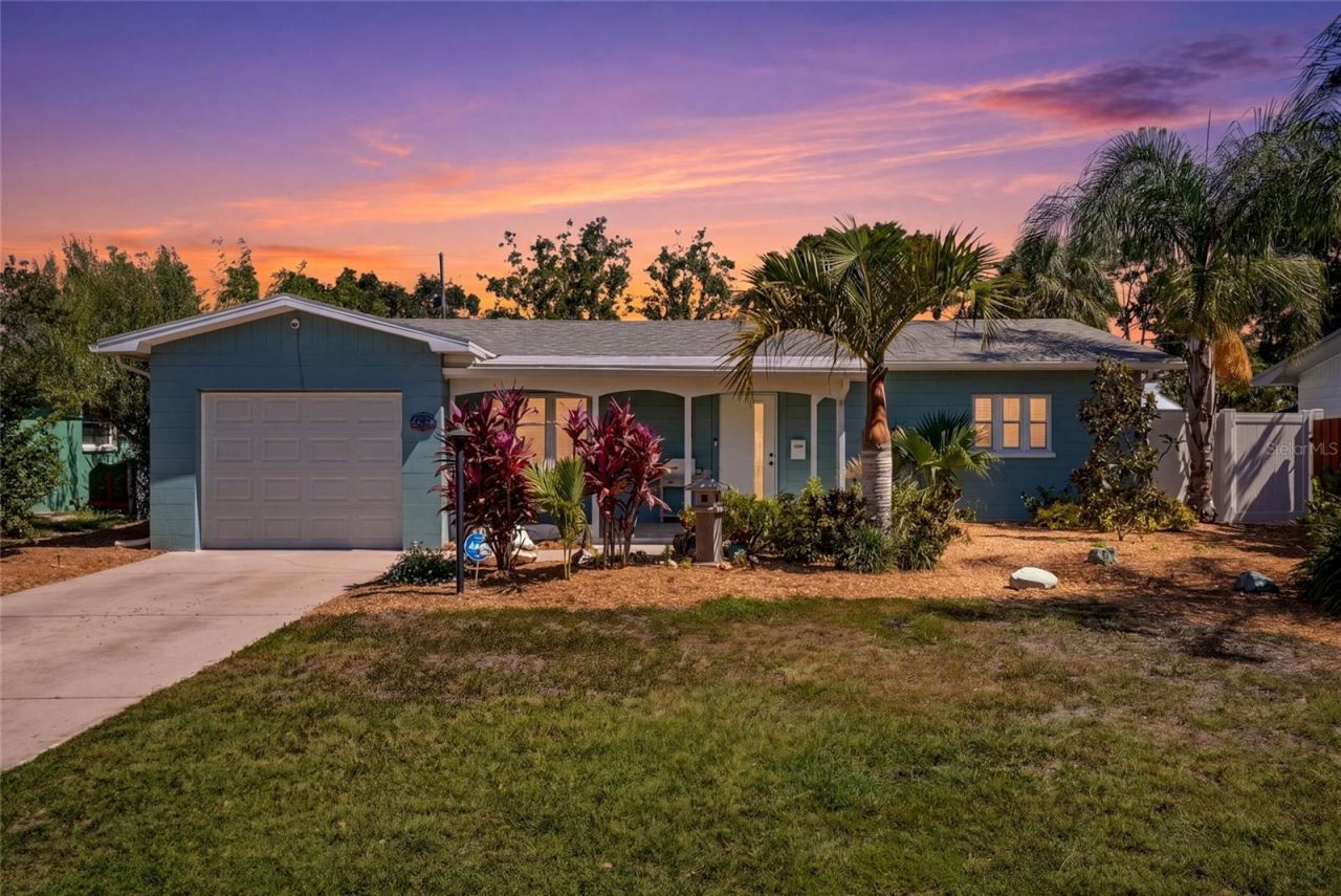 743 43rd Avenue Ne, Saint Petersburg, FL 33703 Photo