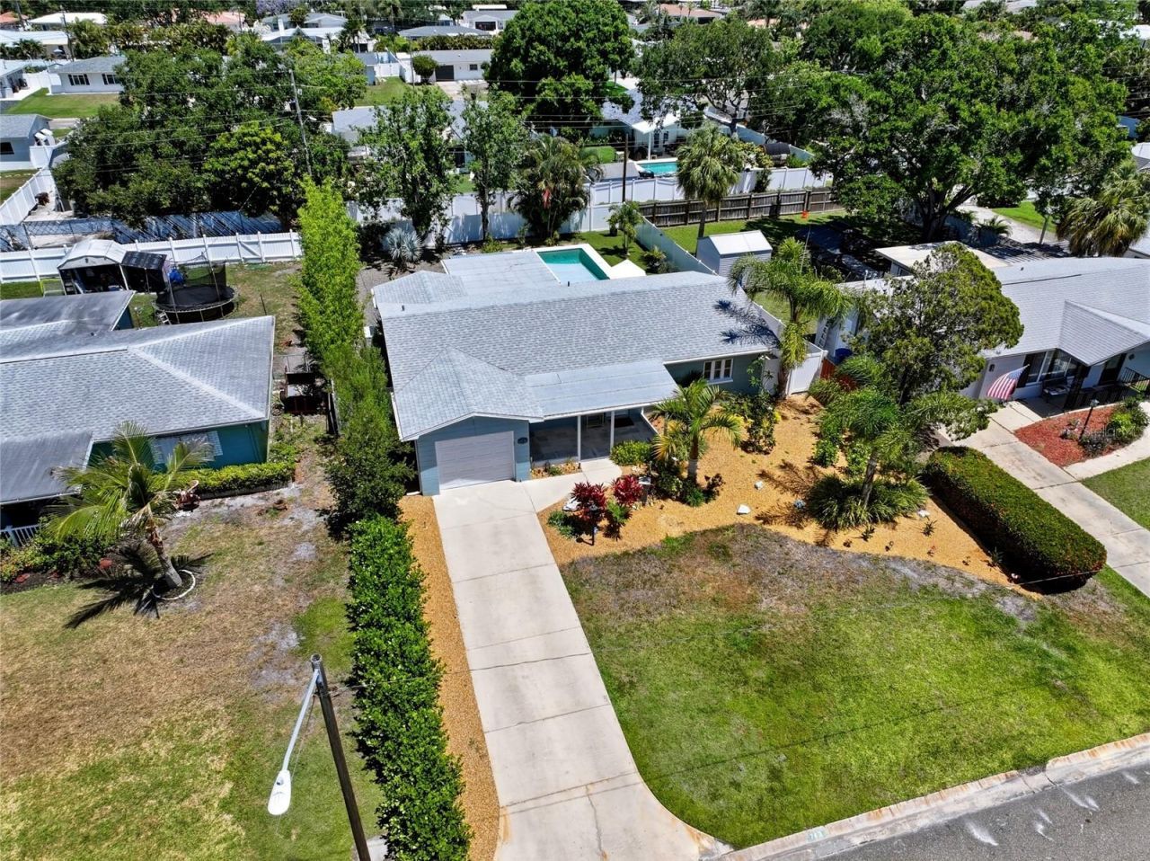743 43rd Avenue Ne, Saint Petersburg, FL 33703 Photo