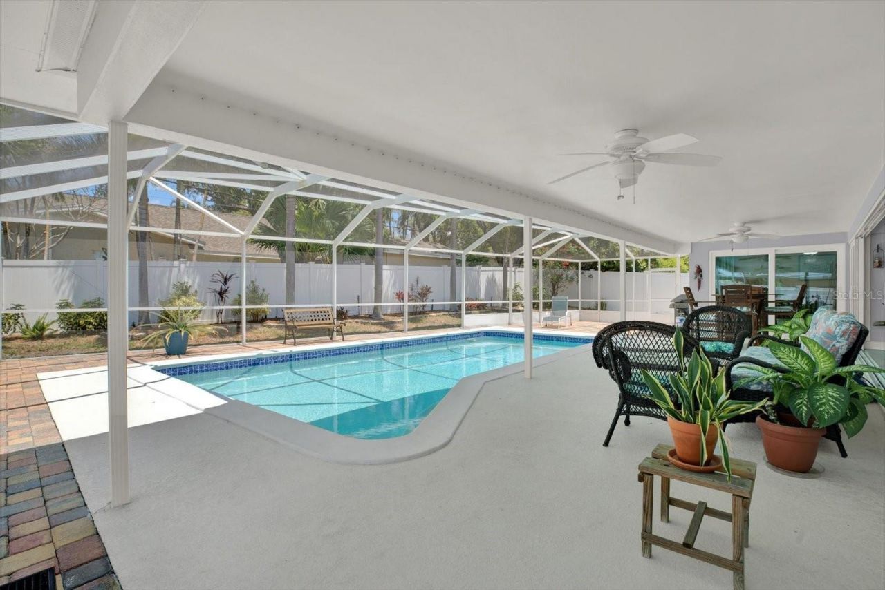 14725 Crown Drive , Largo, FL 33774 Photo