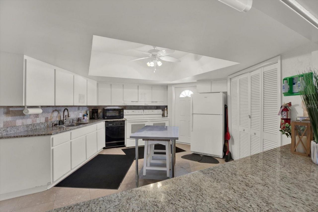 14725 Crown Drive , Largo, FL 33774 Photo