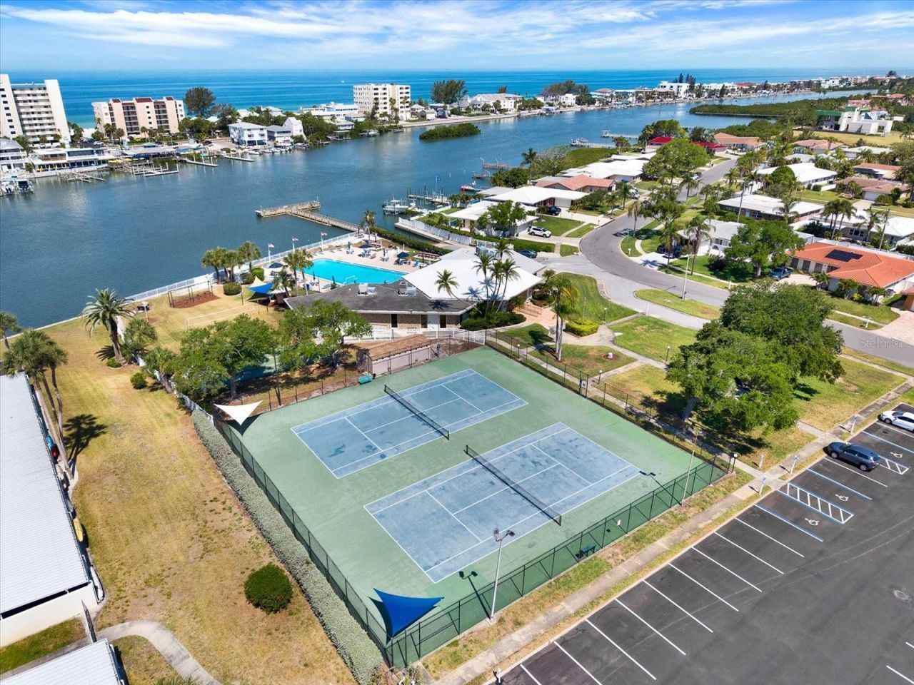 14725 Crown Drive , Largo, FL 33774 Photo