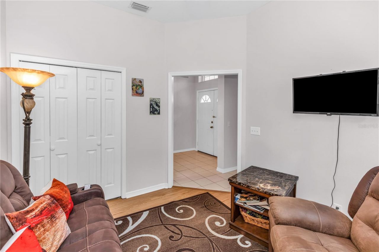 414 Fairlane Drive , Debary, FL 32713 Photo