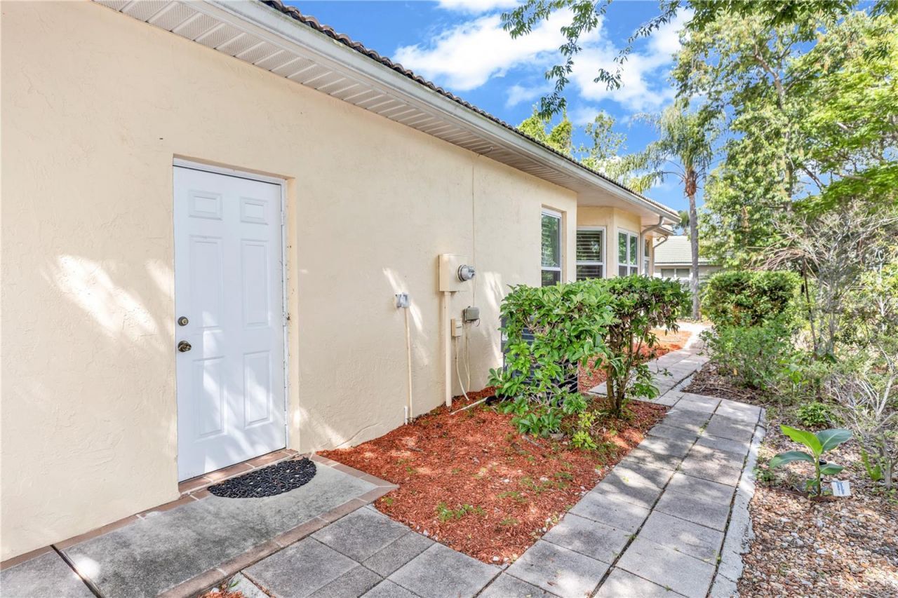 414 Fairlane Drive , Debary, FL 32713 Photo