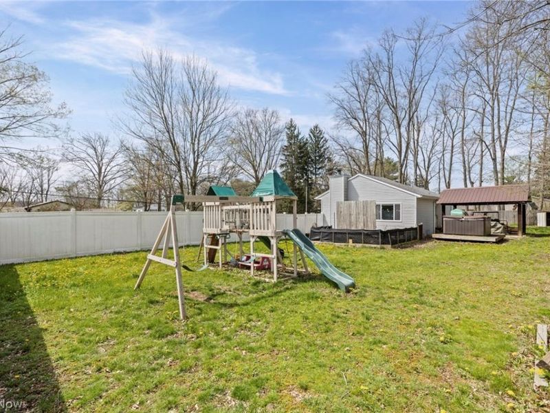 565 Perry Road, Tallmadge, OH 44278 Photo 30