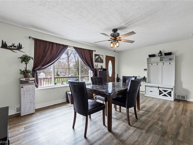 565 Perry Road, Tallmadge, OH 44278 Photo 9