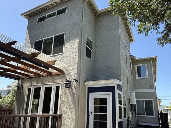 3033 Ellis St, Unit B, Berkeley, CA 94703