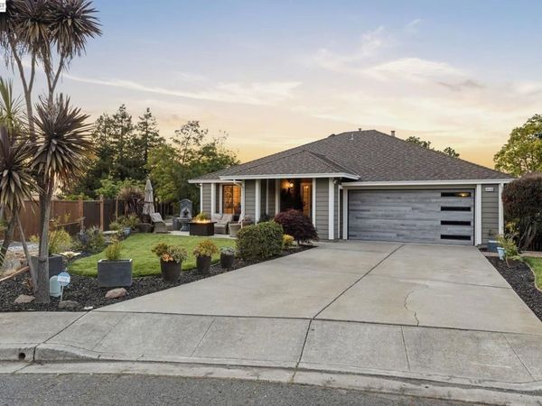 24439 Gina Ct, Hayward, CA 94541