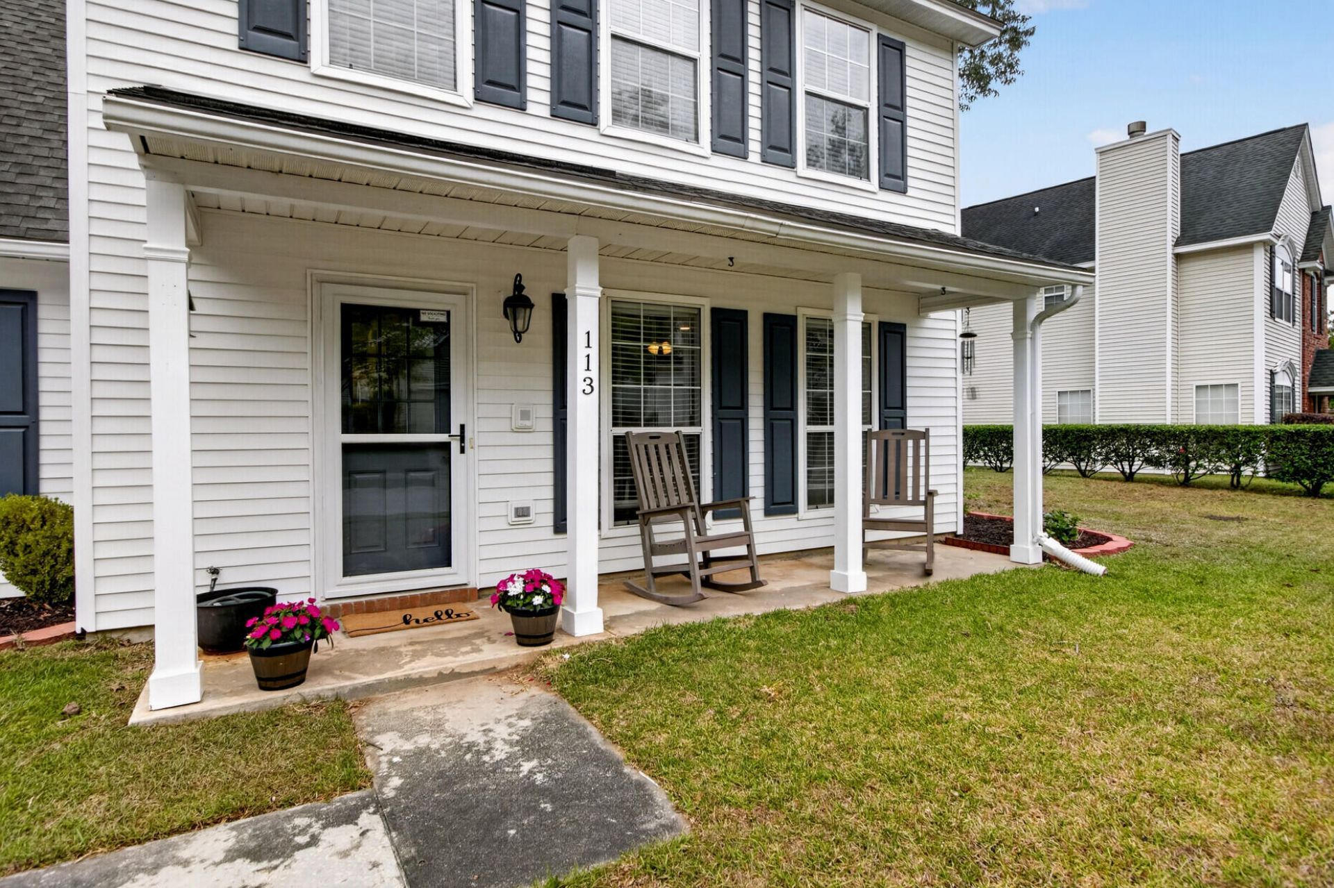 113 E Hartwick Lane Photo 2