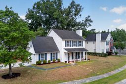 113 E Hartwick Lane photo 4