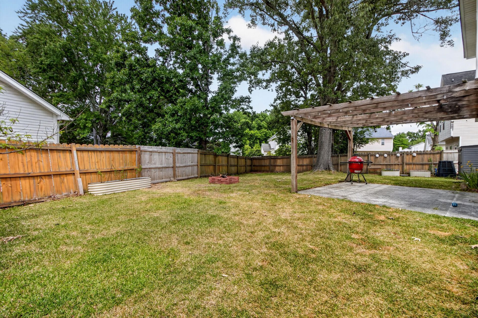 113 E Hartwick Lane Photo 34