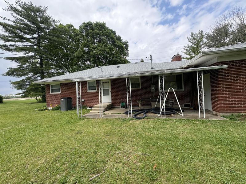 160 Kerr Road, Tipp City, OH 45371 Photo 2
