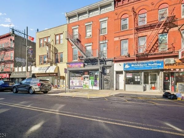 89 Market St, Paterson, NJ 07505