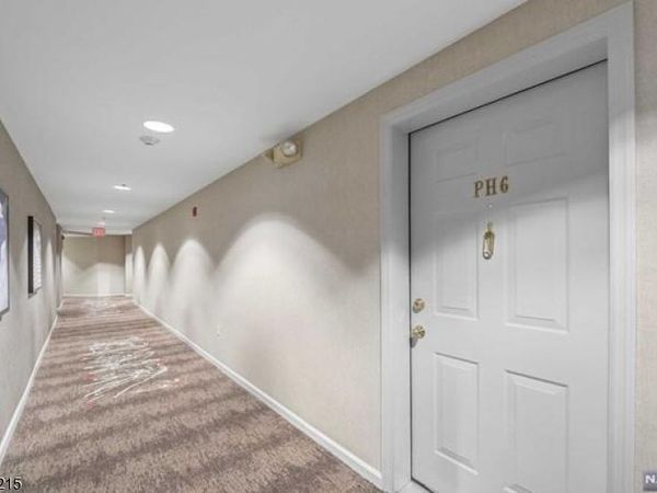 406 Jefferson Court, Unit PH6, Edgewater, NJ 07020