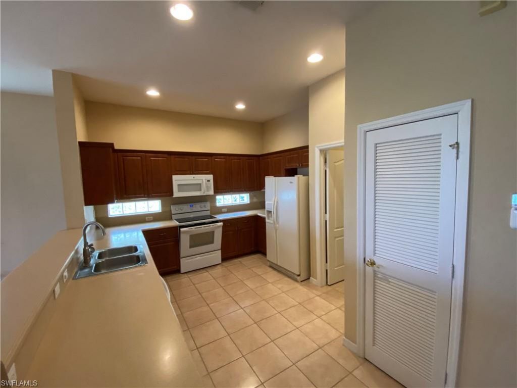 2677 Blue Cypress Lake Ct , Cape Coral, FL 33909 Photo