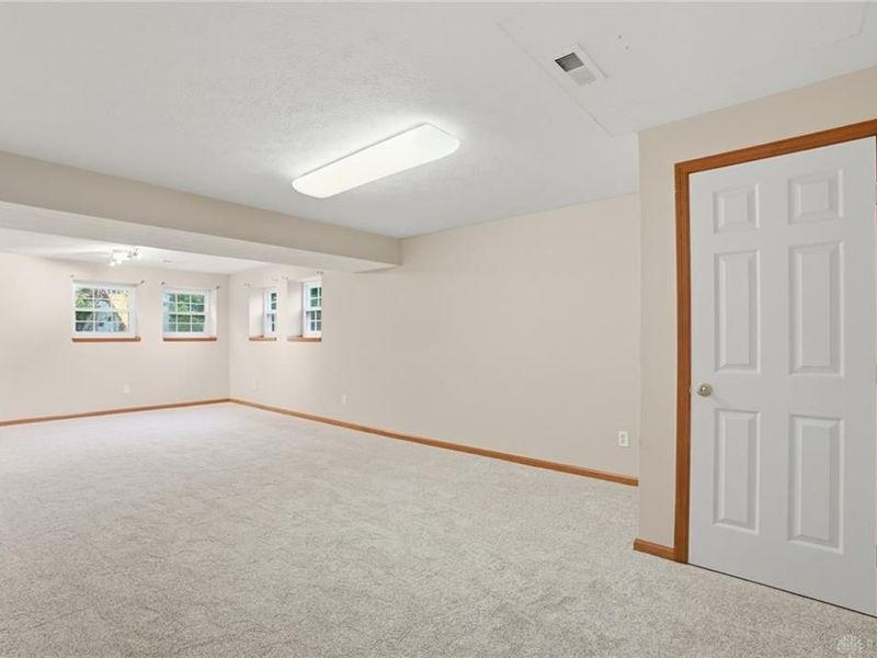 1264 Kables Mill Drive, Sugarcreek Township, OH 45305 Photo 44