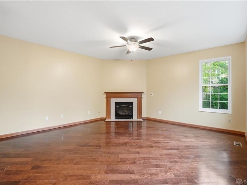 1264 Kables Mill Drive, Sugarcreek Township, OH 45305 Photo 9