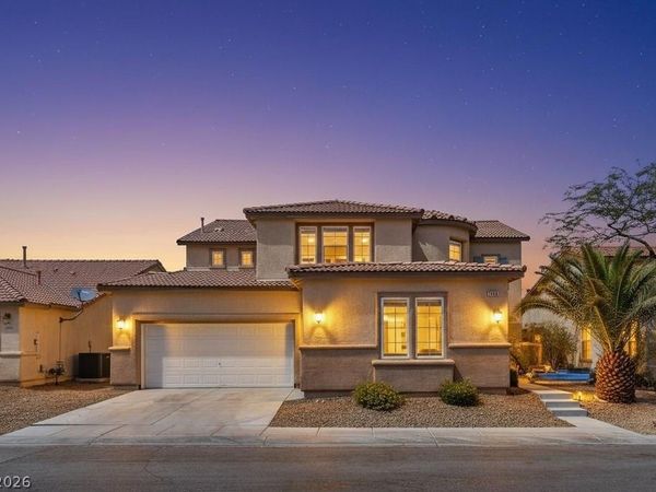 7704 W Mesa Verde Lane, Las Vegas, NV 89113