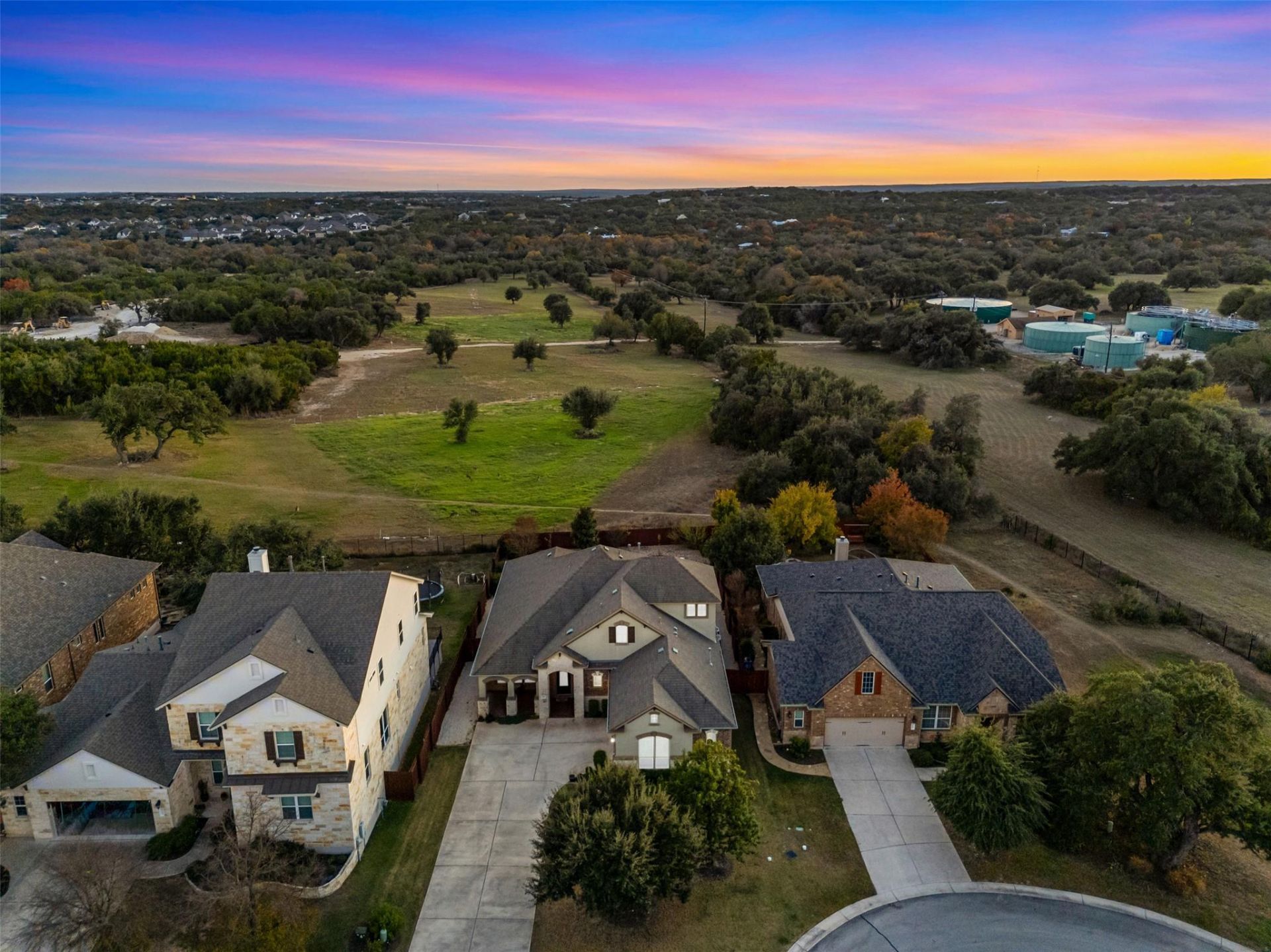 937 Wild Rose Dr, Austin, TX 78737 Main Photo