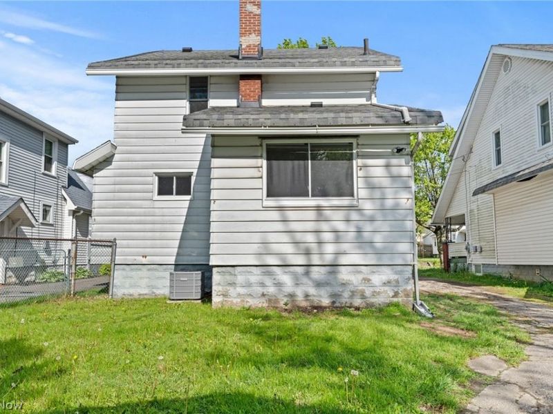 1282 Neptune Avenue, Akron, OH 44301 Photo 4