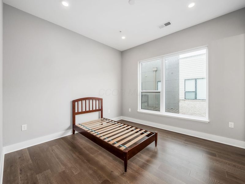 695 Civitas Avenue, Unit D401, Columbus, OH 43215 Photo 37
