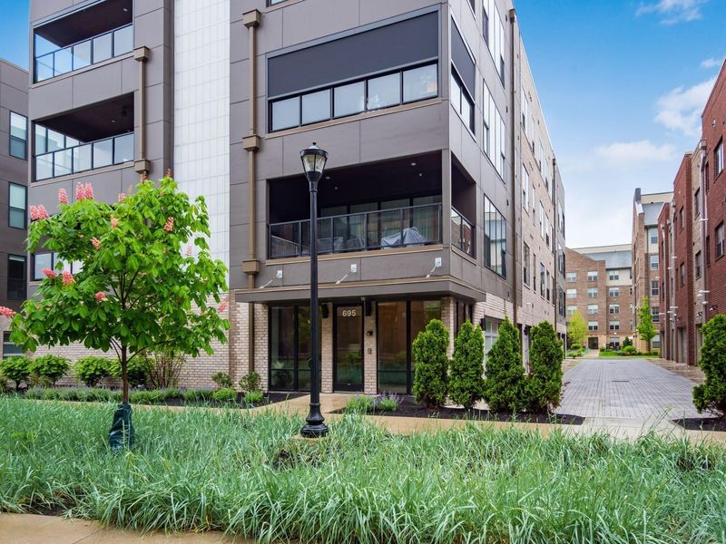 695 Civitas Avenue, Unit D401, Columbus, OH 43215 Photo 44