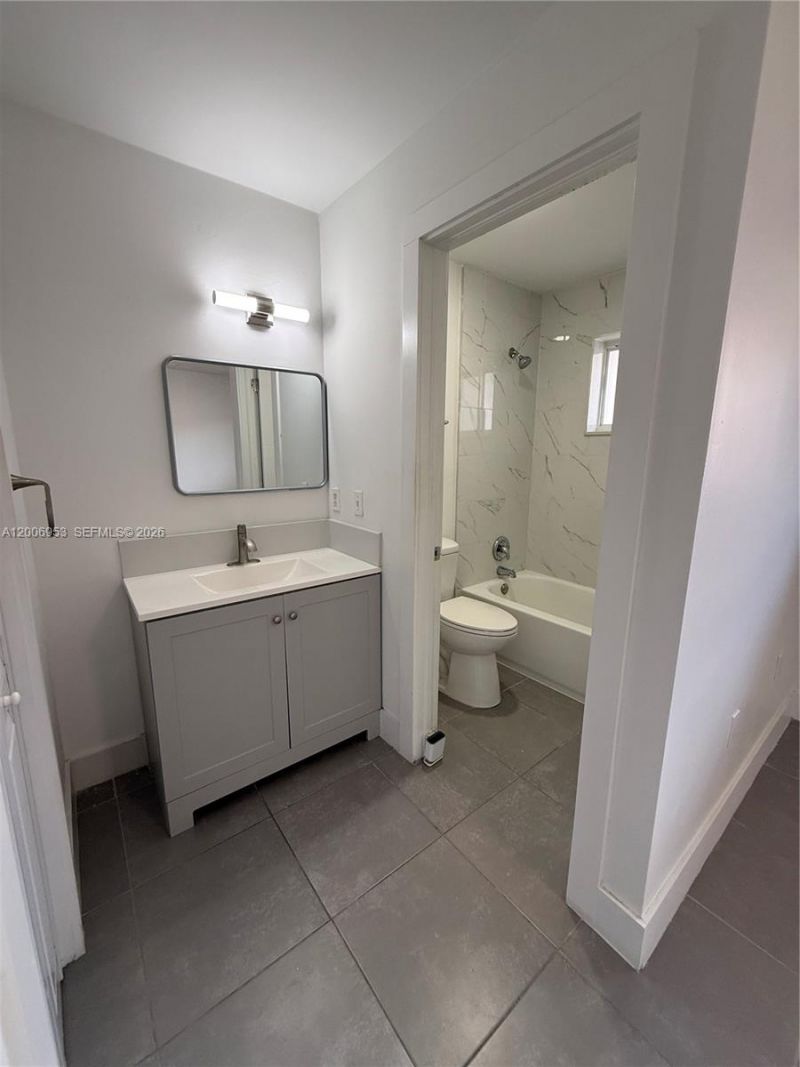 Please Call For Address, Unit 214, Miami, FL 33193 Photo