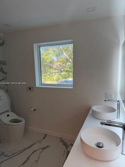 5824 Alton Rd , Miami Beach, FL 33140 Photo