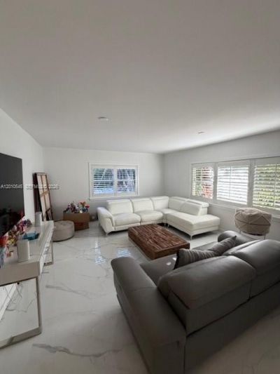 5824 Alton Rd, Miami Beach, FL 33140 Photo