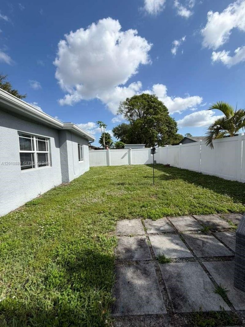8202 NW 91st Ter , Unit 8202, Tamarac, FL 33321 Photo