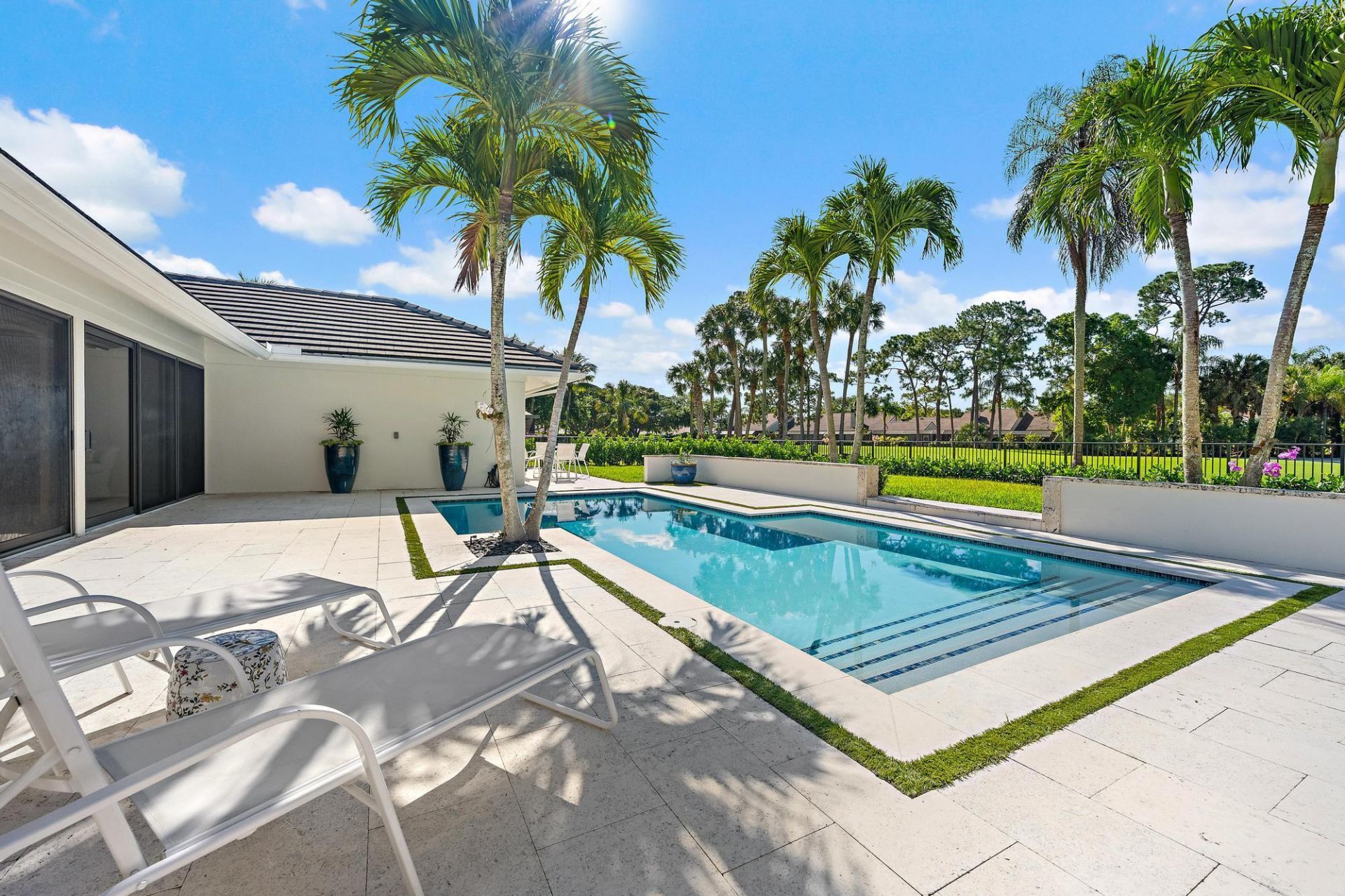 12 Alston Road, Palm Beach Gardens, FL 33418 Photo