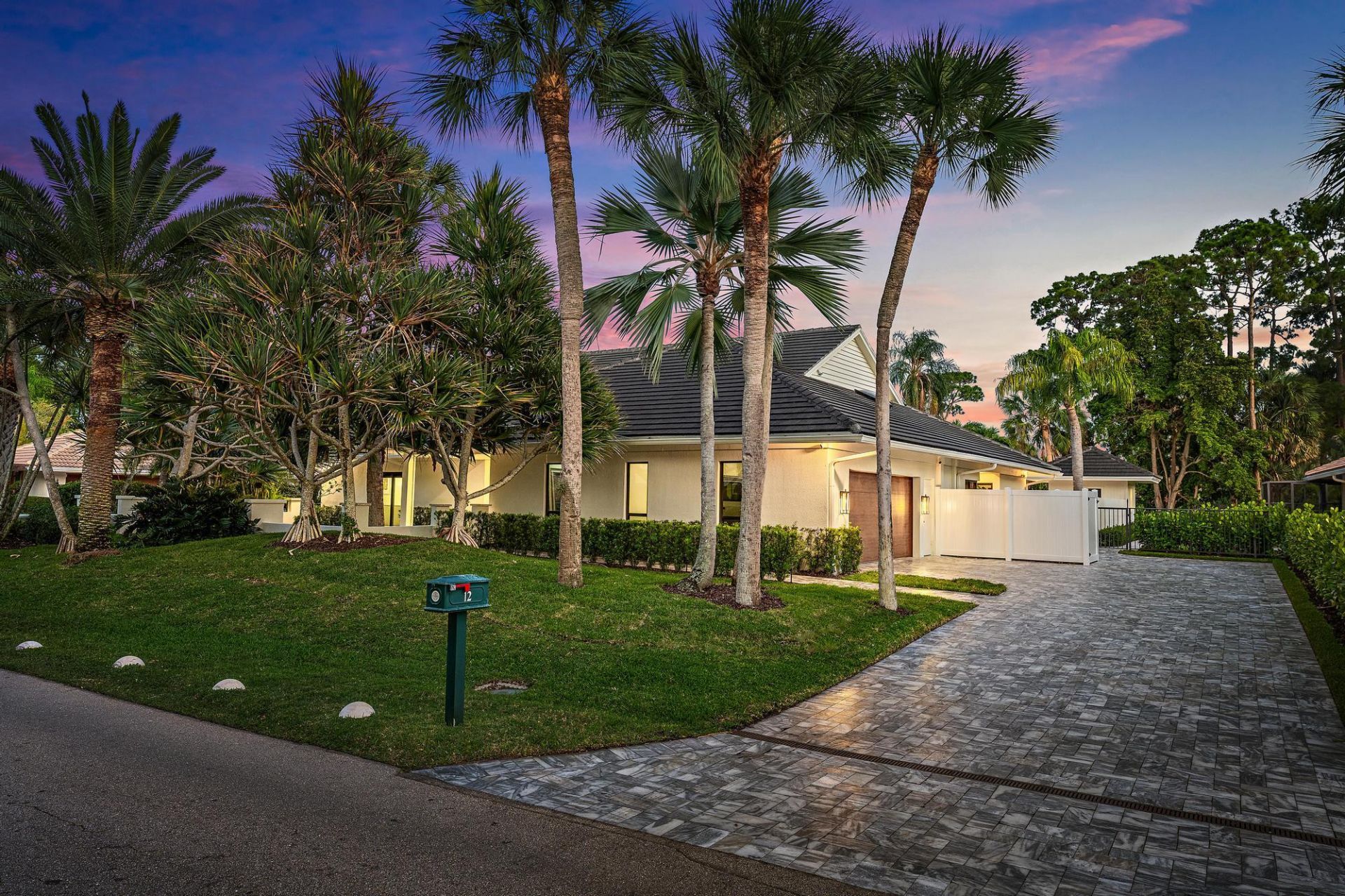 12 Alston Road, Palm Beach Gardens, FL 33418 Photo