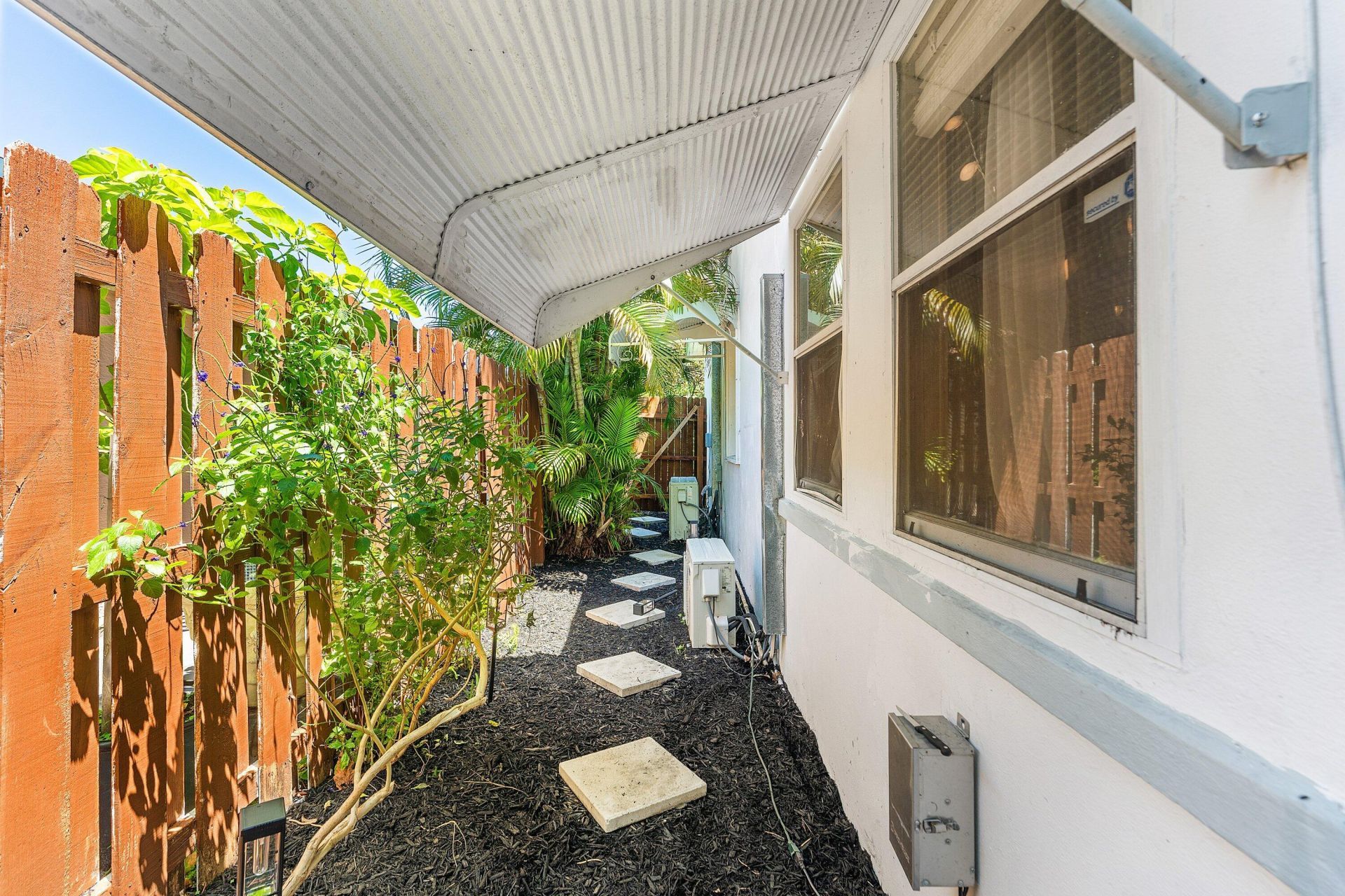 418 Kern Street, West Palm Beach, FL 33405 Photo