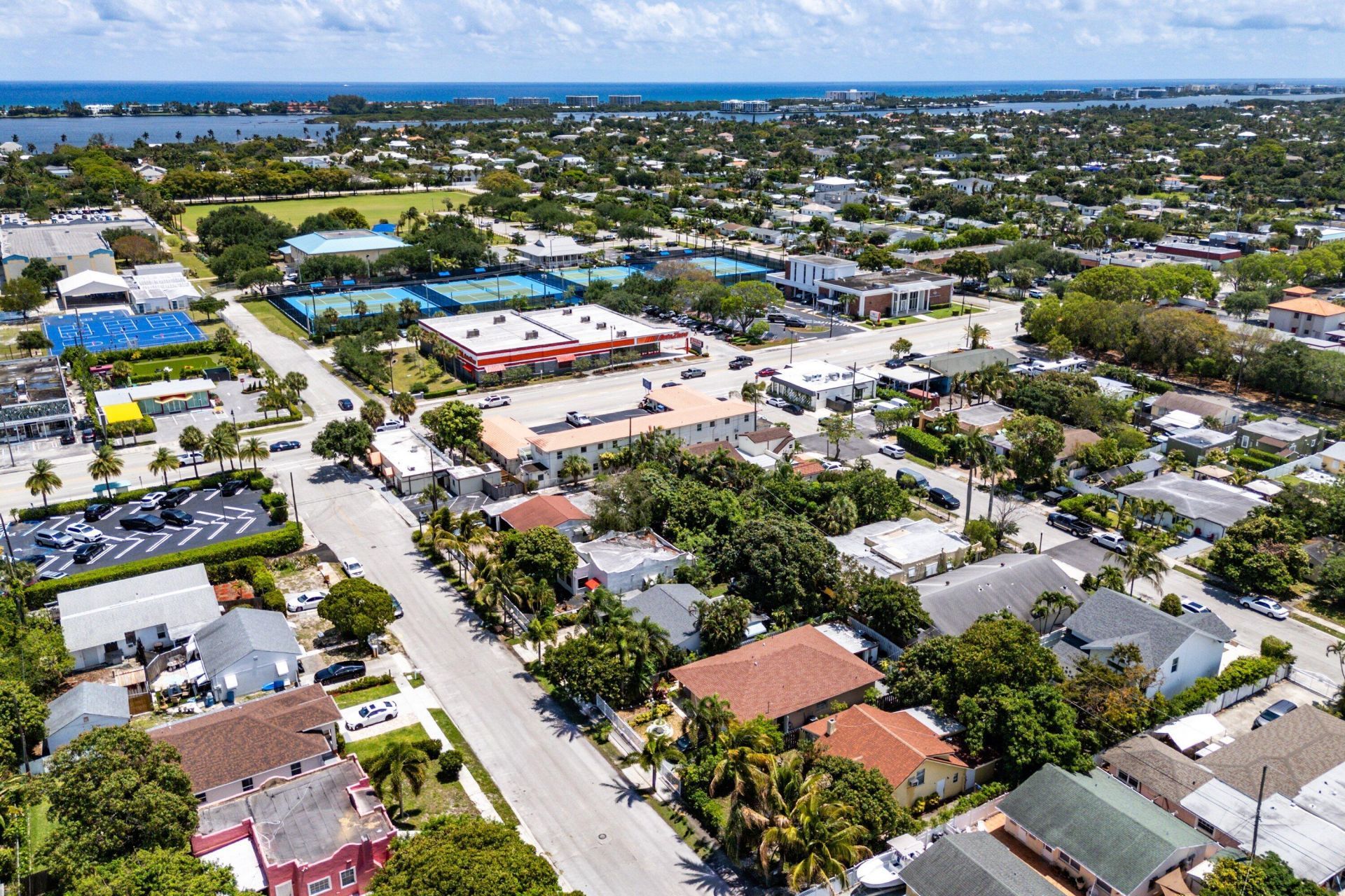 418 Kern Street, West Palm Beach, FL 33405 Photo