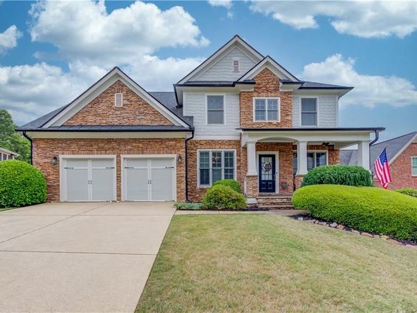 7568 Brookstone Circle , Flowery Branch, GA 30542