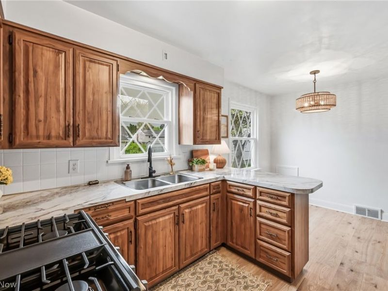 518 Spring Street, Struthers, OH 44471 Photo 10