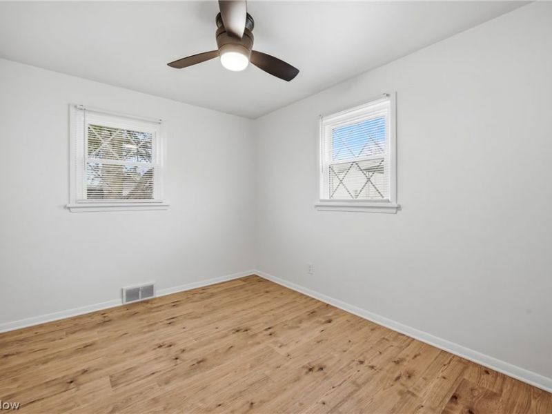 518 Spring Street, Struthers, OH 44471 Photo 16